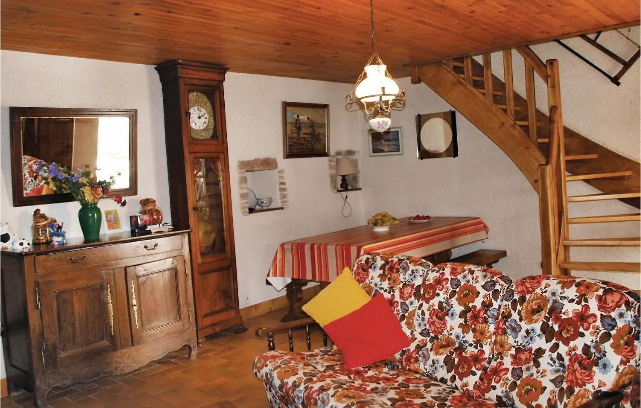 2 Bedroom Awesome Home In Garlan Kertanguy 0*,  France