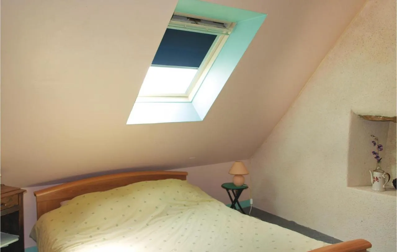 Hébergement de vacances 2 Bedroom Awesome Home In Garlan Kertanguy