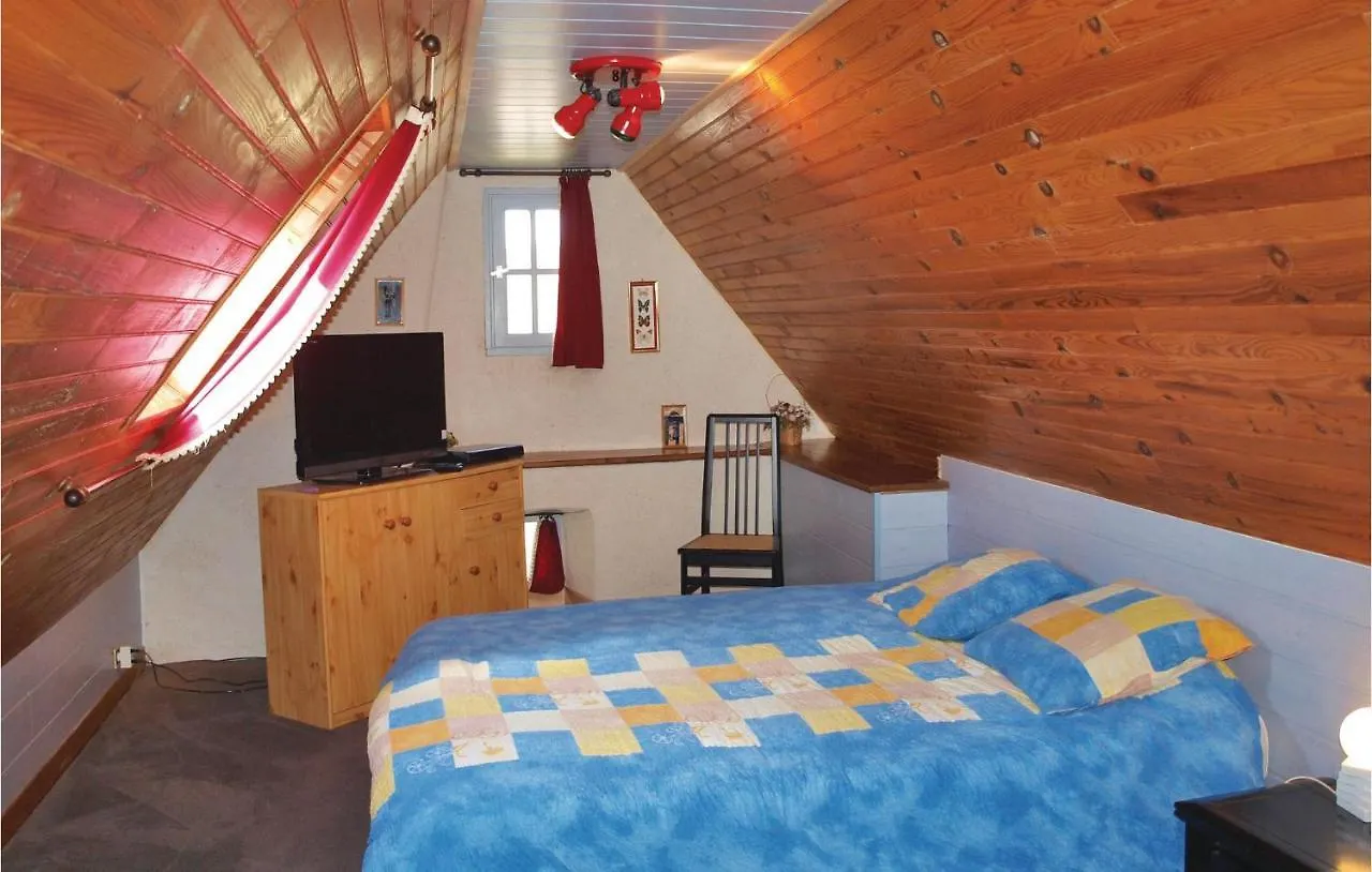 Hébergement de vacances 2 Bedroom Awesome Home In Garlan Kertanguy